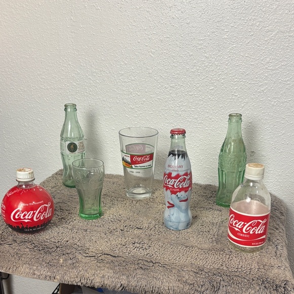 Coca-Cola Red and Green Bottle Set